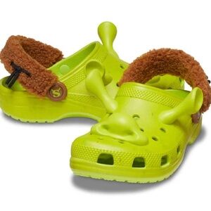 NWT - DreamWorks SHREK Crocs Size J5